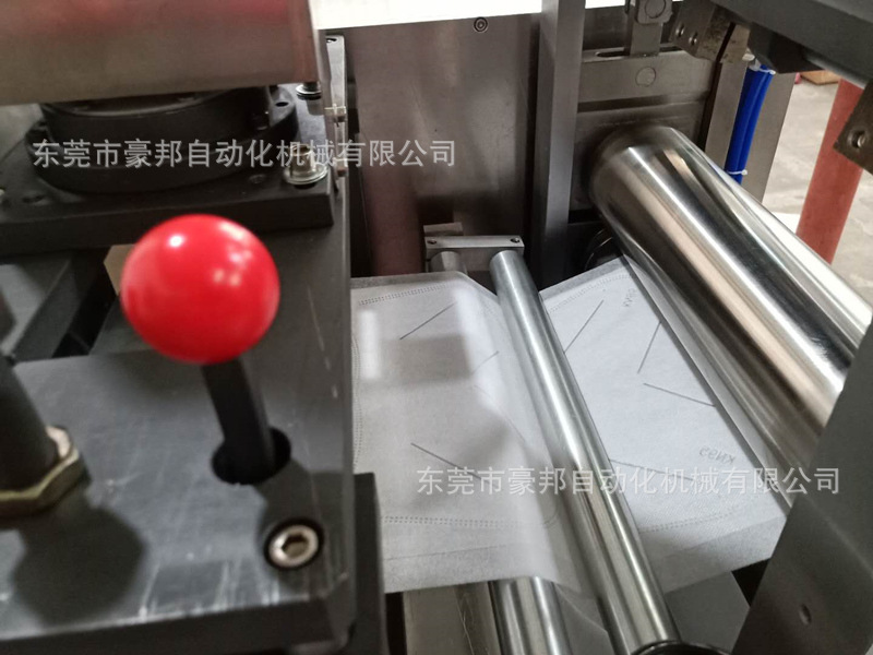 KN95口罩打片机KN95折叠口罩滚片机口罩C型超声波滚切机生产厂家